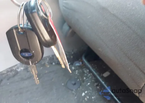 2012 Ford Escape Xls z USA, uszkodzony, nr VIN 1FMCU0C77CKB63355